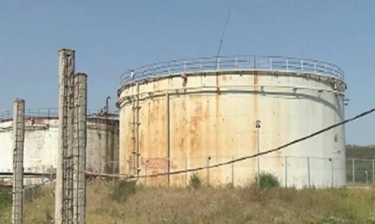 Опасният трихлоретан вече е изнесен от Полимери - Tribune.bg