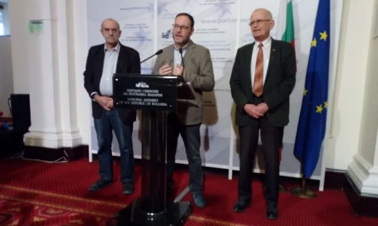 Атака предложи промени в Наказателния кодекс, за да няма давност за приватизационните сделки - Tribune.bg