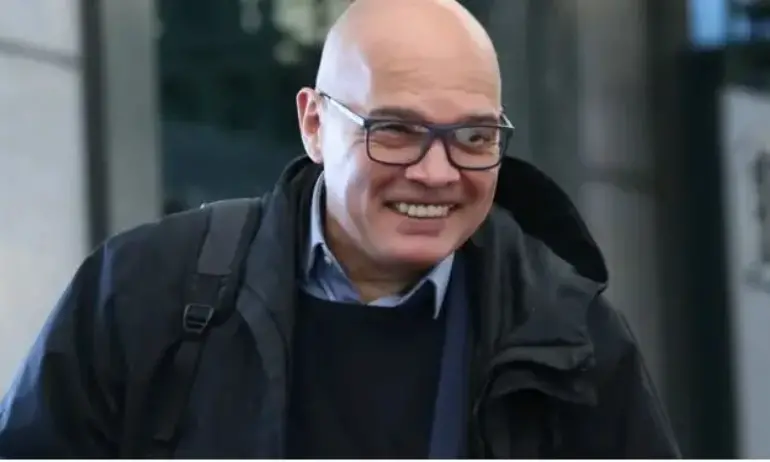 Тихомир Безлов: Бау-бау е метафора. Копринков е проблем в кръга на президента - Tribune.bg