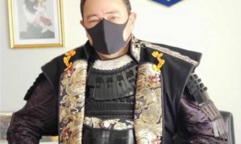 Посланикът на Япония в Украйна е отказал да напусне Киев.