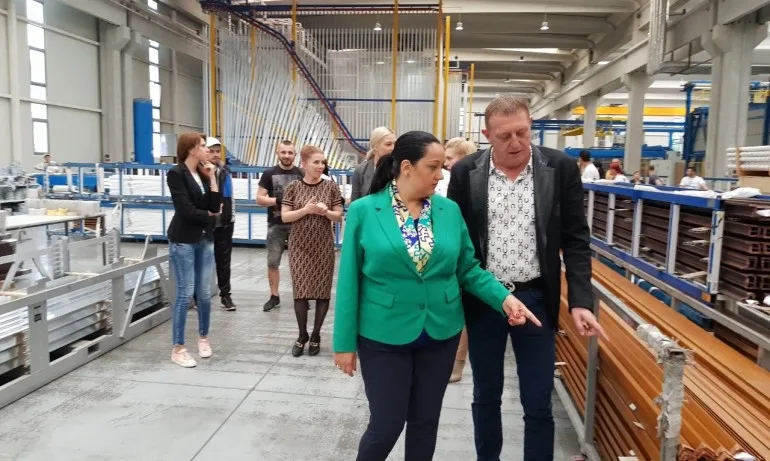 Лиляна Павлова: Шумен се превръща в индустриалното сърце на Североизточна България - Tribune.bg