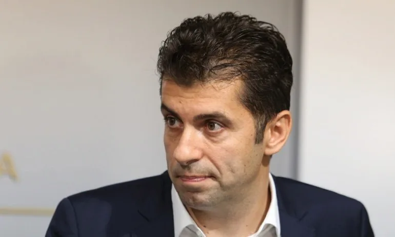 Кирил Петков отговори на Трифонов: Ходих в кабинета му, но по негова покана - Tribune.bg