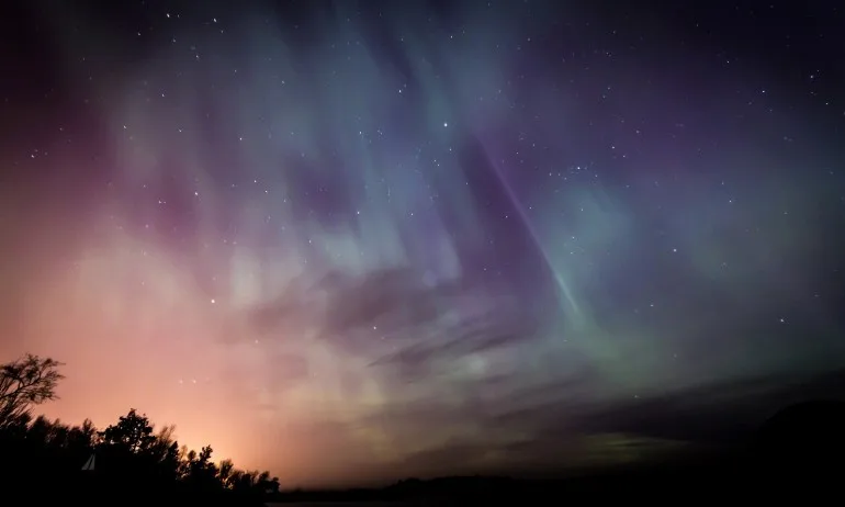 Мощна магнитна буря удари Земята - Tribune.bg