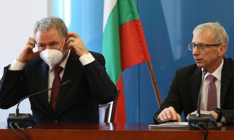 Проф. Балтов: Академикът и Кацаров НЕ успяха 2 месеца да осигурят тестове за децата - Tribune.bg