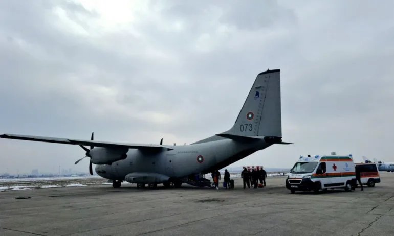 ВВС изпълниха две задачи за осигуряване на транспорт за медицински екипи - Tribune.bg