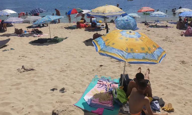 Заради място на плажа: Българин и французин се сбиха в Поморие - Tribune.bg