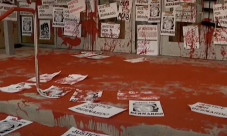 Американските протестиращи, обвинени като банда, са заплашени от доживотни присъди - Tribune.bg