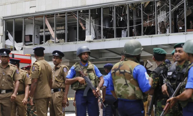 Седем задържани за осемте взрива в Шри Ланка, над 160 са загиналите - Tribune.bg