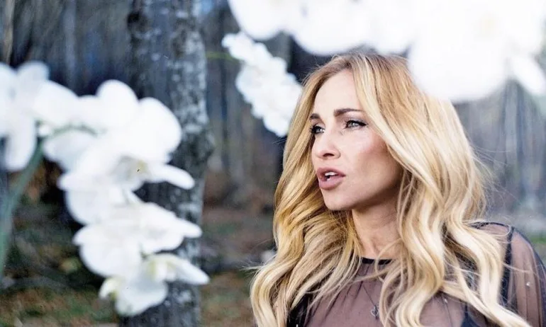 Алекс Раева е бременна в четвърти месец? - Tribune.bg