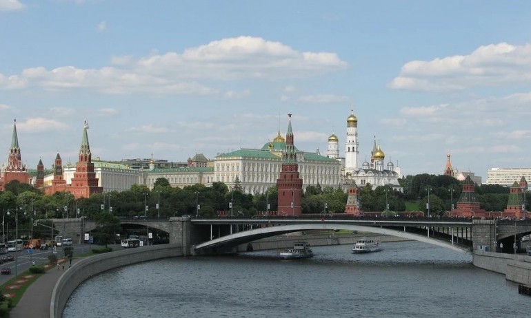 Русия налага визови ограничения за граждани на неприятелски държави - Tribune.bg