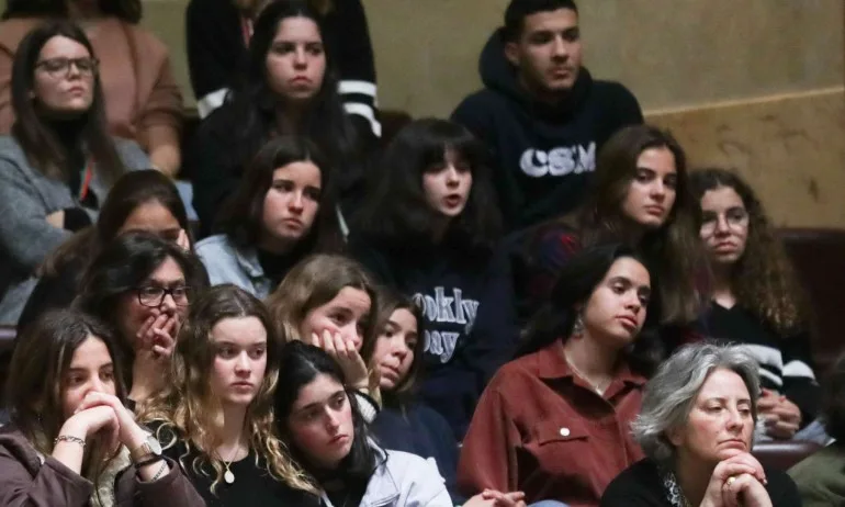 Парламентът на Португалия одобри предложения в подкрепа на евтаназията - Tribune.bg