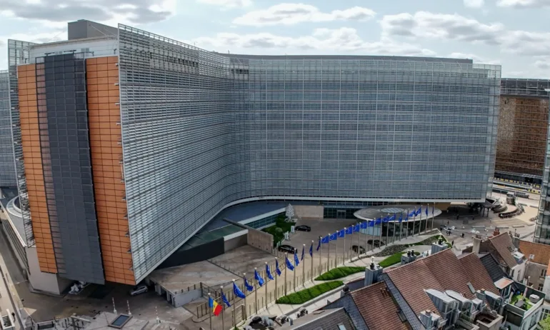 ЕК ще обяви след месец каква сума по ПВУ може да задържи, ако България не изпълни условията - Tribune.bg