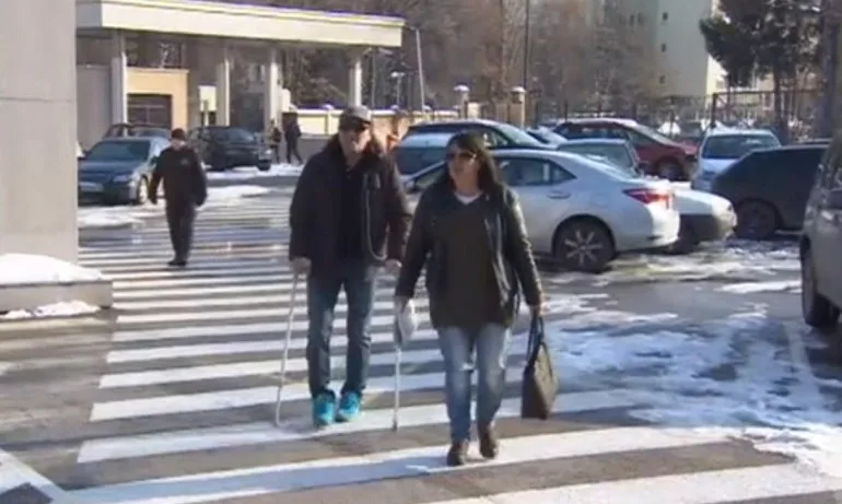 Ценко Чоков на патерици: Седнах да се нахраня в ресторанта, падна ми кръвната захар - Tribune.bg