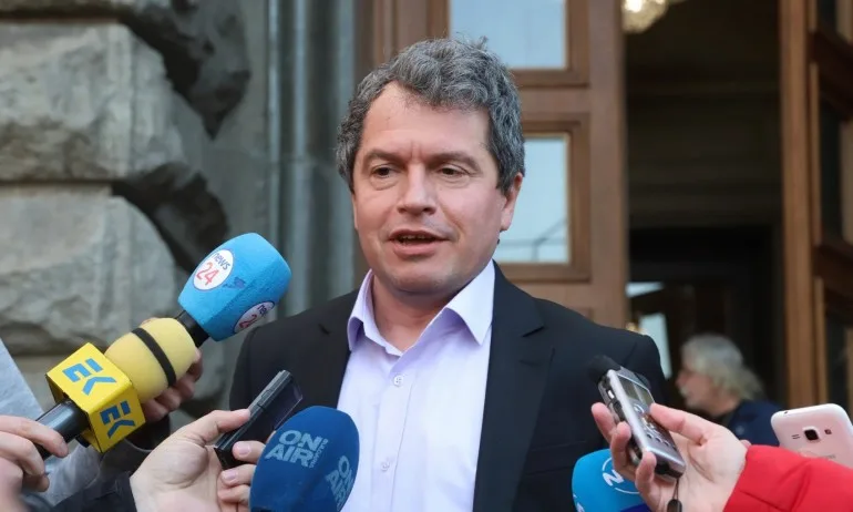 Веселин Василев, Флагман: Ами прав е колегата Цицелков да им бърка странните имена - Tribune.bg