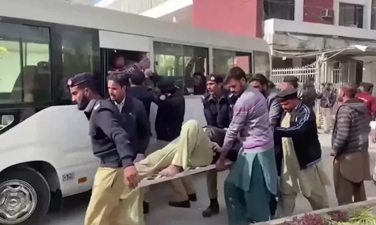 Взрив в джамия в Пакистан, има жертви и ранени - Tribune.bg