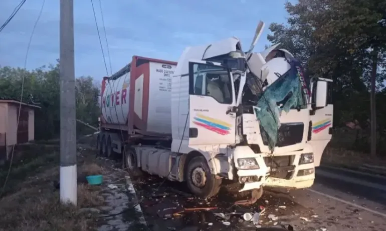 Камион катастрофира на пътя Русе-Разград, има загинал - Tribune.bg