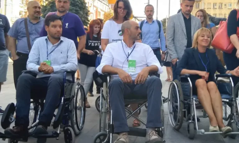 Ами ако Манолова беше станала кмет, както през 2019 искаха Бонев и ДБ? - Tribune.bg