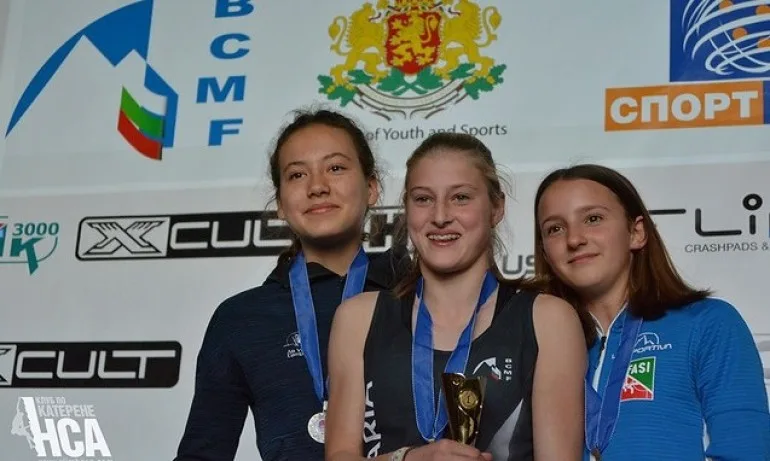 Александра Тоткова със златен медал от Европейската купа по спортно катерене - Tribune.bg