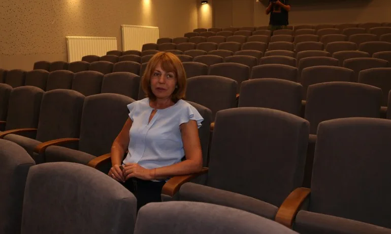 Фандъкова: Следващата година ще ремонтираме театър София - Tribune.bg