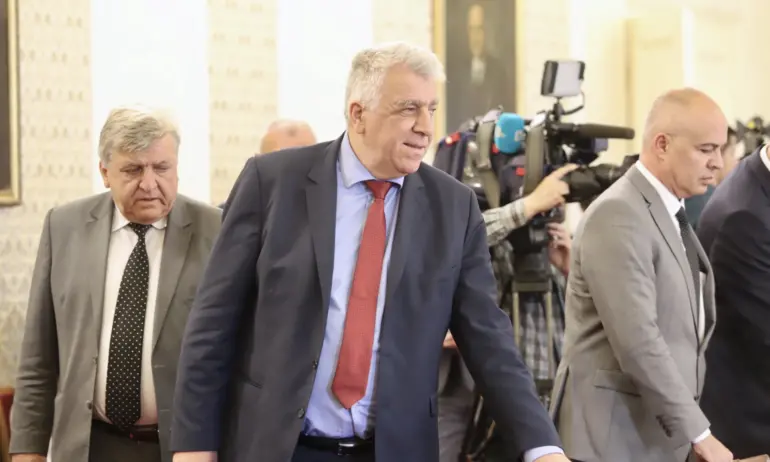 БСП иска МФ да даде отчет къде са парите от фискалния резерв - Tribune.bg