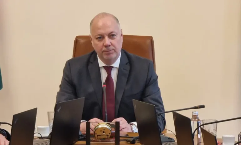 Правителството отпуска близо 35 млн. лева за великденски добавки за 700 000 пенсионери - Tribune.bg