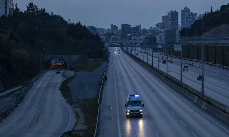 8 жертви на взрив на кислороден апарат в COVID отделение на турска болница - Tribune.bg