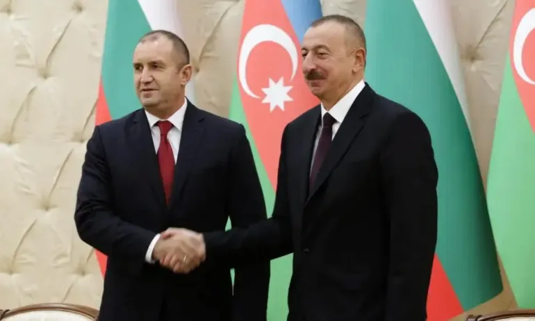 Радев разговаря с азерския си колега Алиев за газа, отново го покани за визита у нас - Tribune.bg