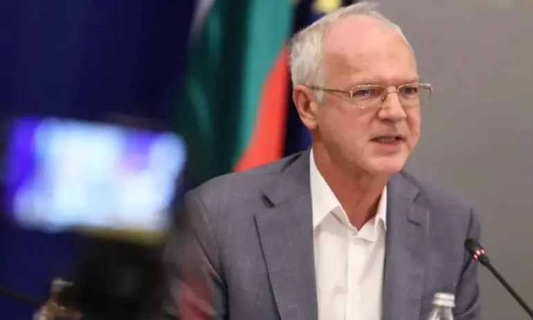 Васил Велев: Застрашени сме от бюджет на народната любов, гръцки сценарий и фалит - Tribune.bg