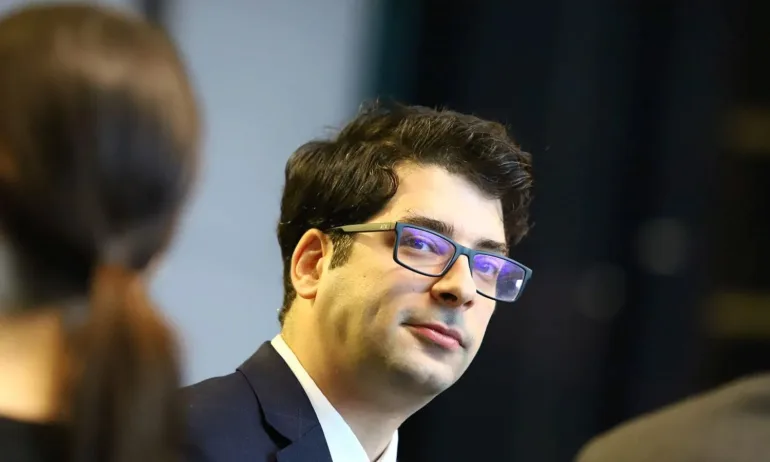 Пеканов: На Василев не му остана време да се занимава с това да получим пари по ПВУ. Нищо не беше свършено в тази сфера - Tribune.bg