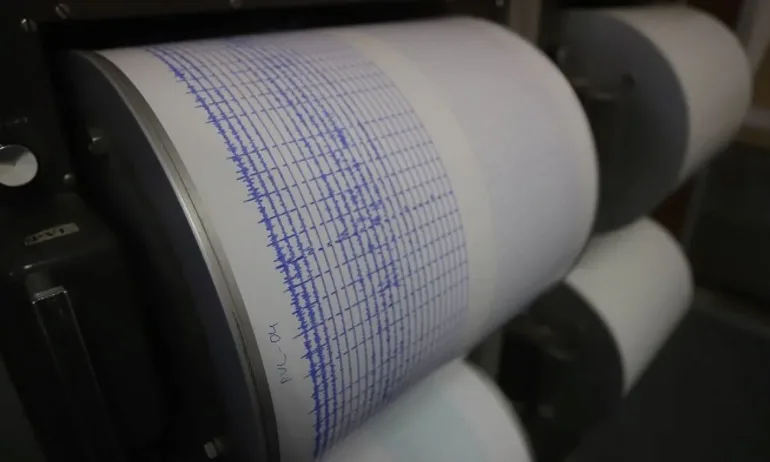 Силно земетресение е разлюляло Хърватия, съобщава БГНЕС.Земетресението с магнитуд 5,5