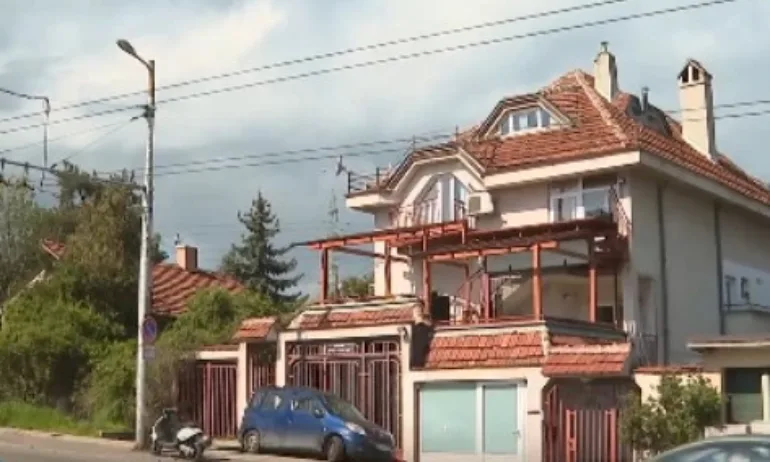 Разследване: Собственичка на хоспис придобива имоти на възрастни хора - Tribune.bg