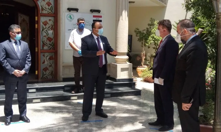 България дари защитна екипировка срещу коронавируса на медиците в Ирак - Tribune.bg