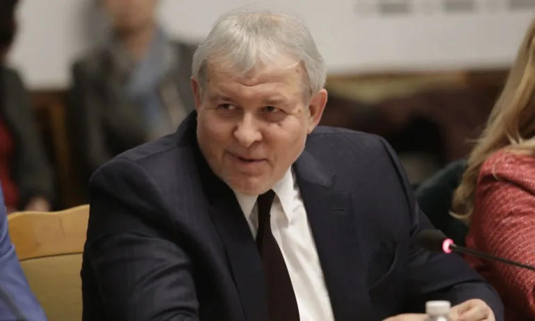 СДС са получавали неофициални покани за коалиция с ПП и ДБ, разкри Румен Христов - Tribune.bg