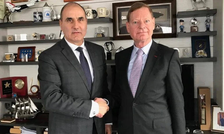 Цветанов се срещна с ръководителя на Бюрото на Фондация Конрад Аденауер в България - Tribune.bg