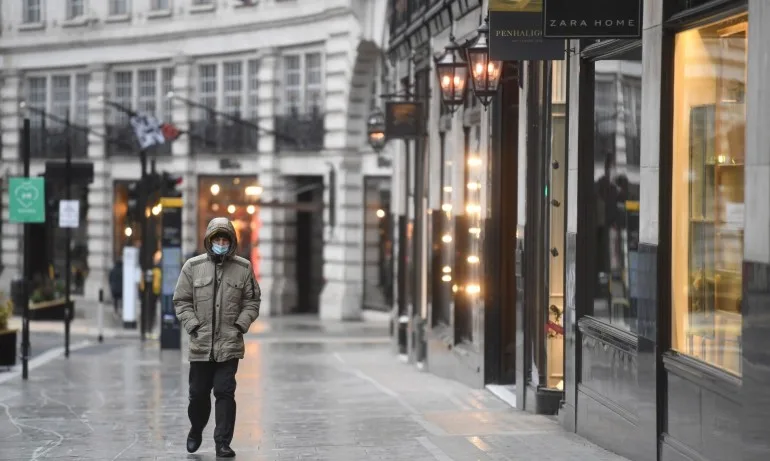 Великобритания дава 500 лири на карантинирани да си остават вкъщи - Tribune.bg