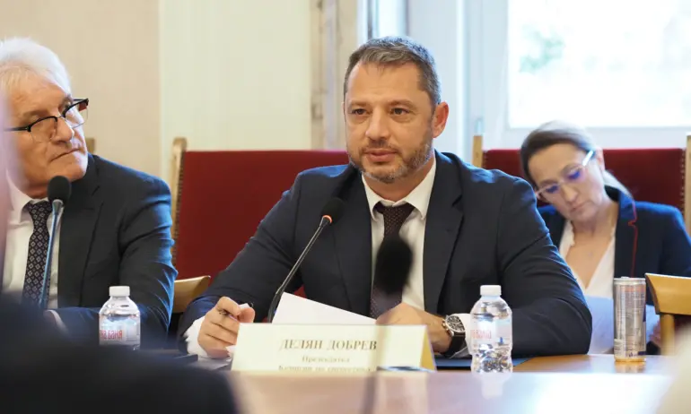Делян Добрев: Да подпишеш 20 човека е изключително нагло. Свидетели сме на абсурди - Tribune.bg