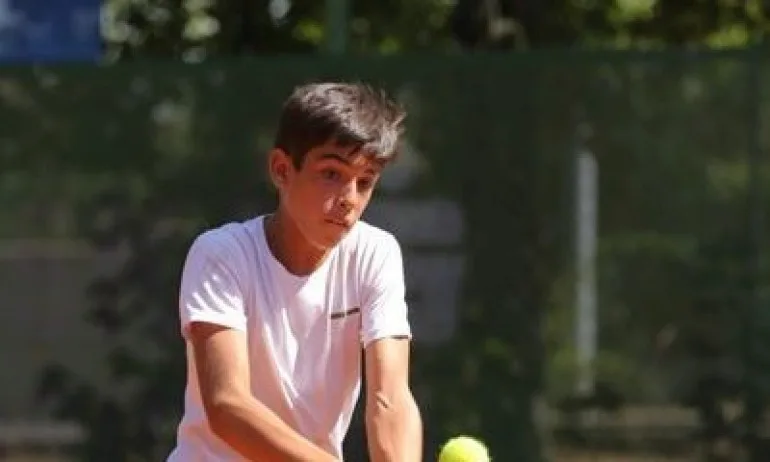 Дженев и Радулов започнаха с убедителни победи на турнир от първа категория на Тенис Европа в Германия - Tribune.bg