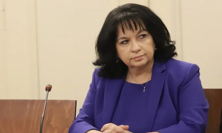 Министър Петкова: Лицензиите за АЕЦ Белене са валидни - Tribune.bg