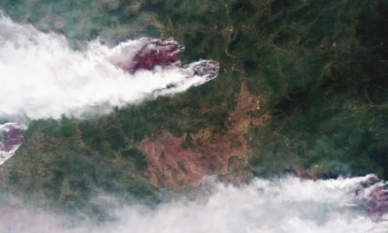 Хиляди споделят снимки от Норвегия за пожарите в Сибир - Tribune.bg