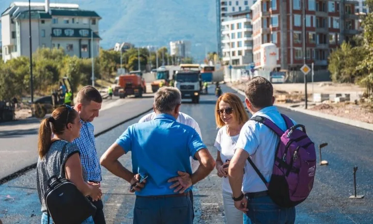 Фандъкова: На 15 септември завършва ремонта на бул. Монтевидео и Асен Йорданов - Tribune.bg