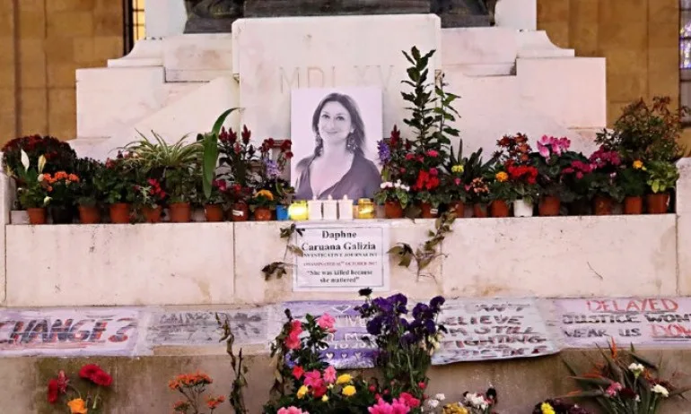 1500 евро на час за българин пускал онлайн компромати срещу адвоката на Дафне Галиция - Tribune.bg