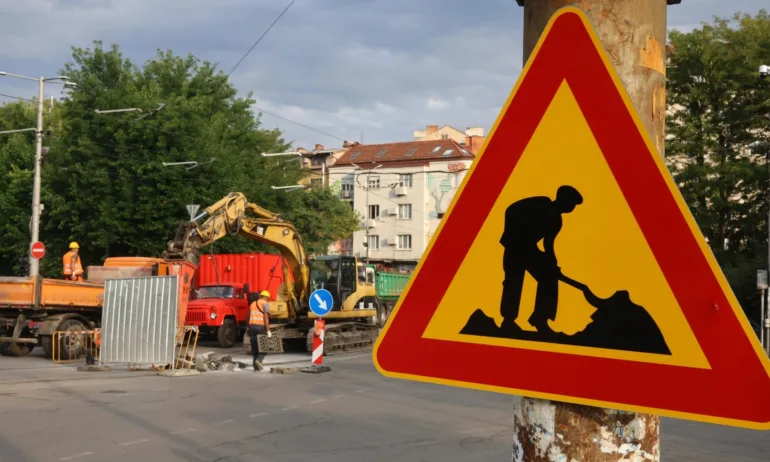 Започва ремонт на кръстовището на бул. Сливница с бул. Д-р Петър Дертлиев - Tribune.bg