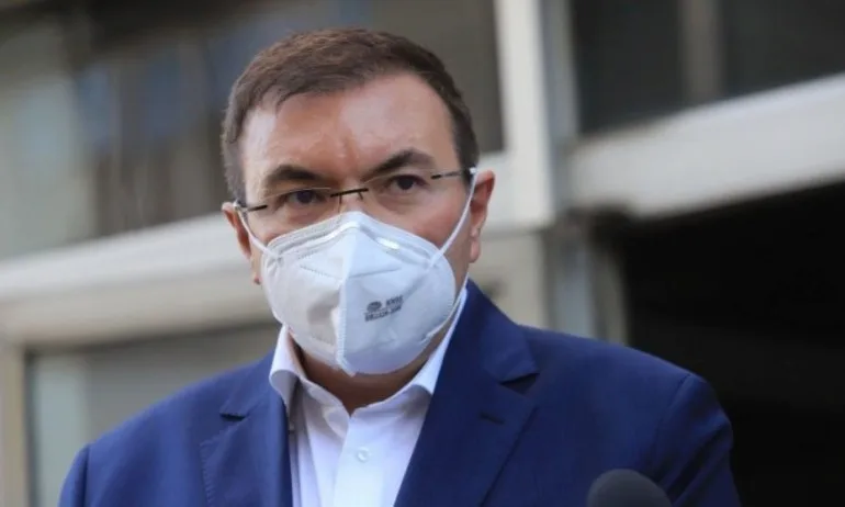 Проф. Ангелов апелира: Предстоят дните на дифузно разпространение на заразата – ваксинирайте се - Tribune.bg