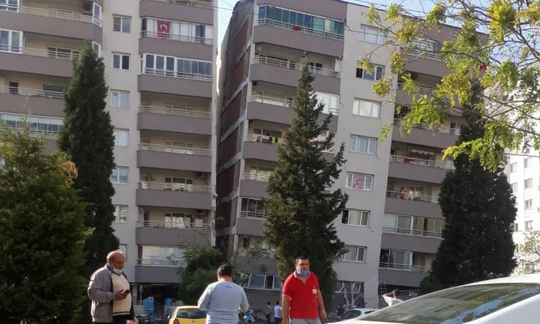 Захариева изрази съболезнования на Мевлют Чавушоглу и Никос Дендиас по повод разрушителното земетресение - Tribune.bg