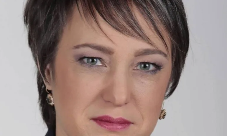 Депутатът от БСП Анна Славова също е с коронавирус - Tribune.bg