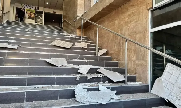 Материални щети в Румъния след труса (ВИДЕО) - Tribune.bg