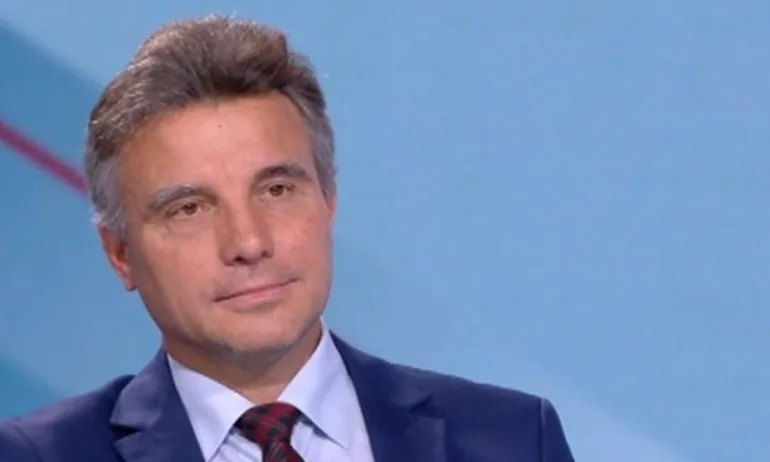 Иво Христов: Манолова е безполов кандидат, от който БСП загуби - Tribune.bg