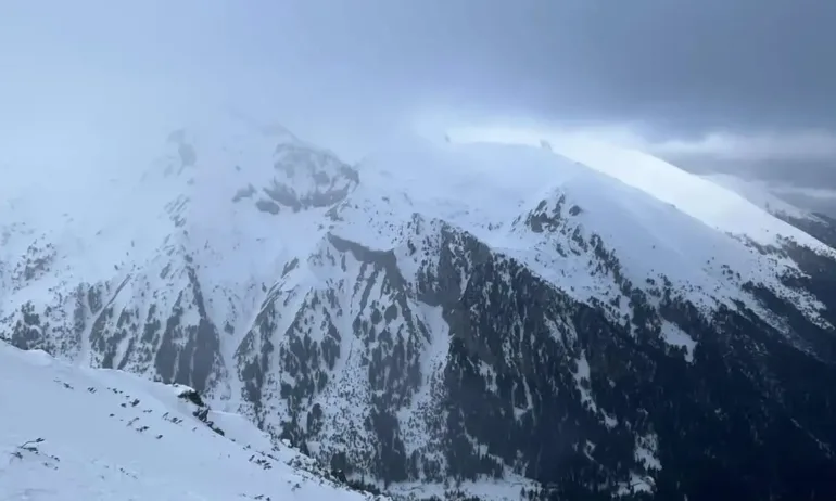 Скиор без каска загина в Пирин - Tribune.bg