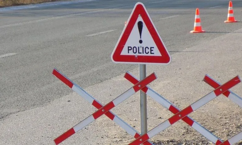 Колона от 1,5 км се е образувала на Хемус в посока София - Tribune.bg