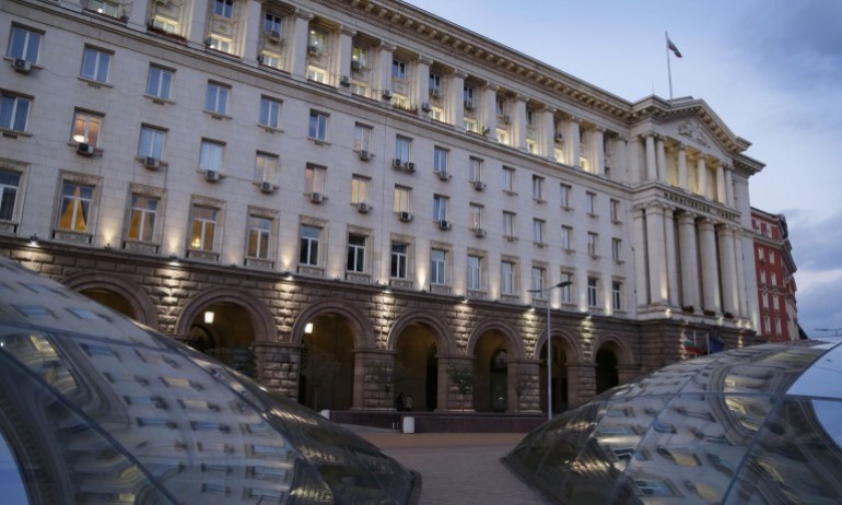 Кабинетът промени постановленията си за безвъзмездни средства за подпомагане на туристическия сектор - Tribune.bg